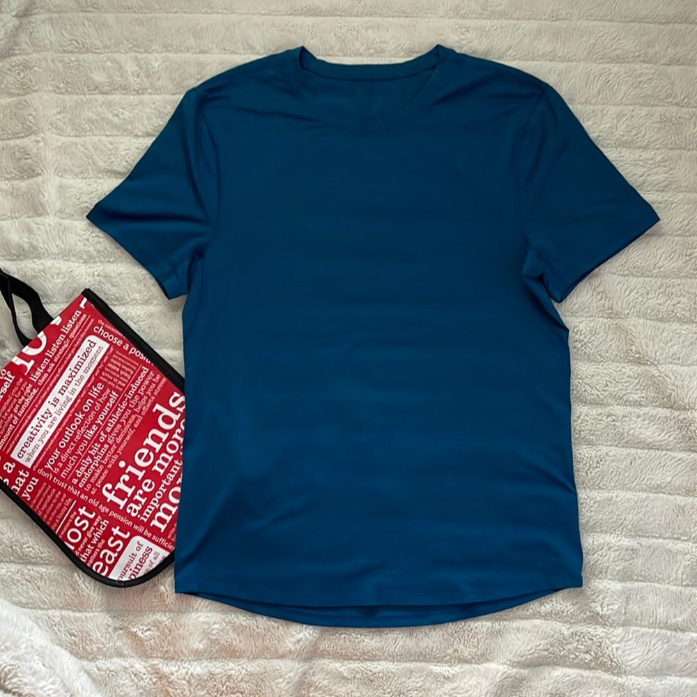 Lululemon Men’s Short Sleeve T shirt